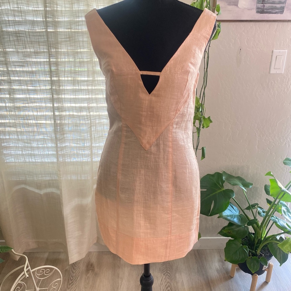 Matthew Bruch Chic Peach V-Neck Mini Dress